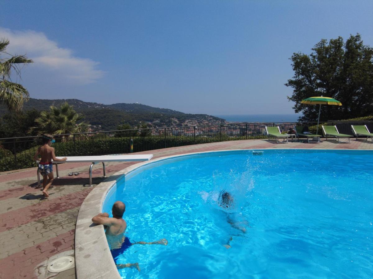 Villaggio Colombo Nuova Gestione Marina dʼMarina dʼAndora Zewnętrze zdjęcie