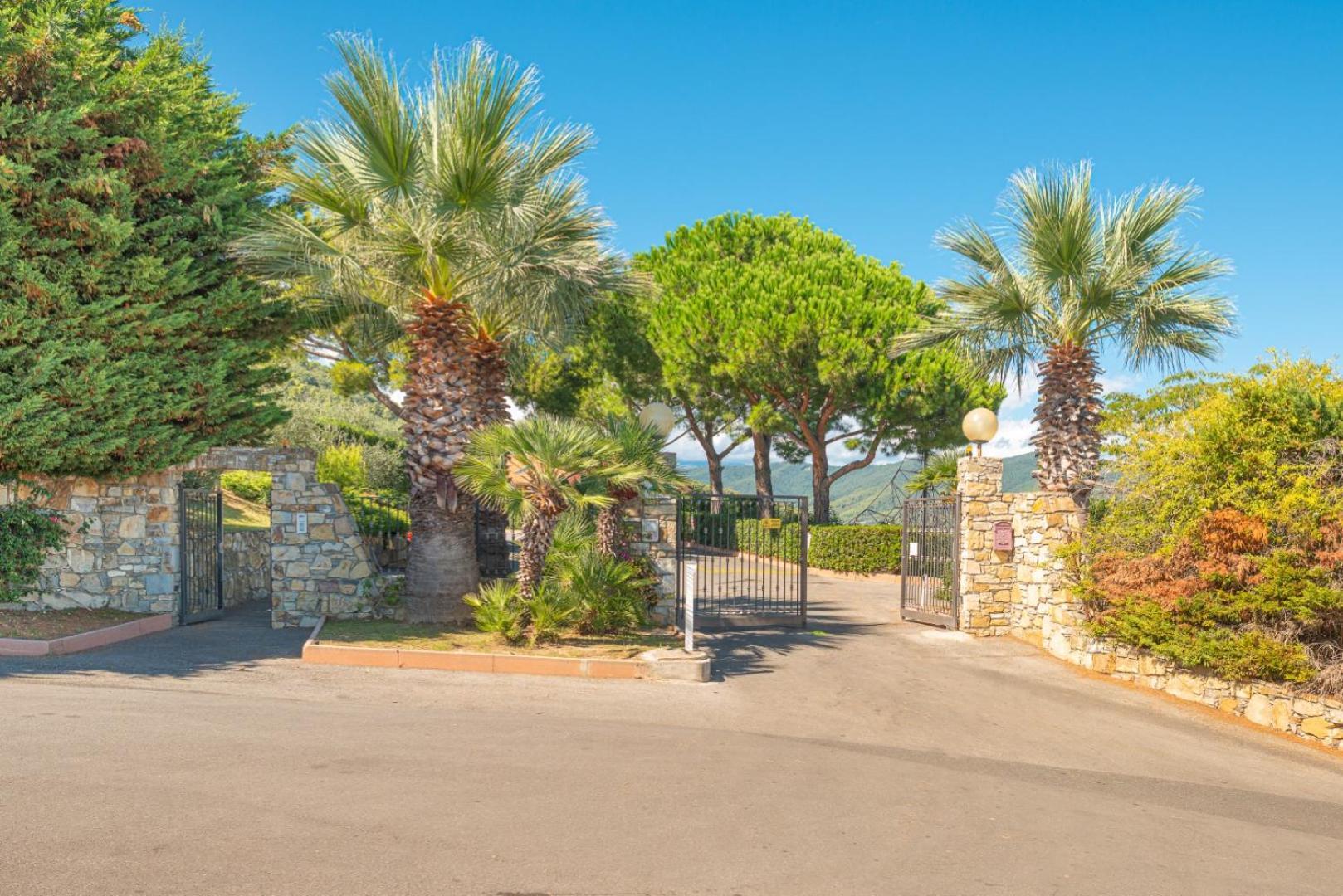 Villaggio Colombo Nuova Gestione Marina dʼMarina dʼAndora Zewnętrze zdjęcie